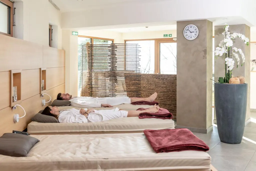 Lettini AKVA in ambiente SPA